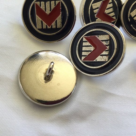 Canadian Airlines Uniform Buttons 11 total 7 large and 4 small Fast US Ship - Picture 5 of 5